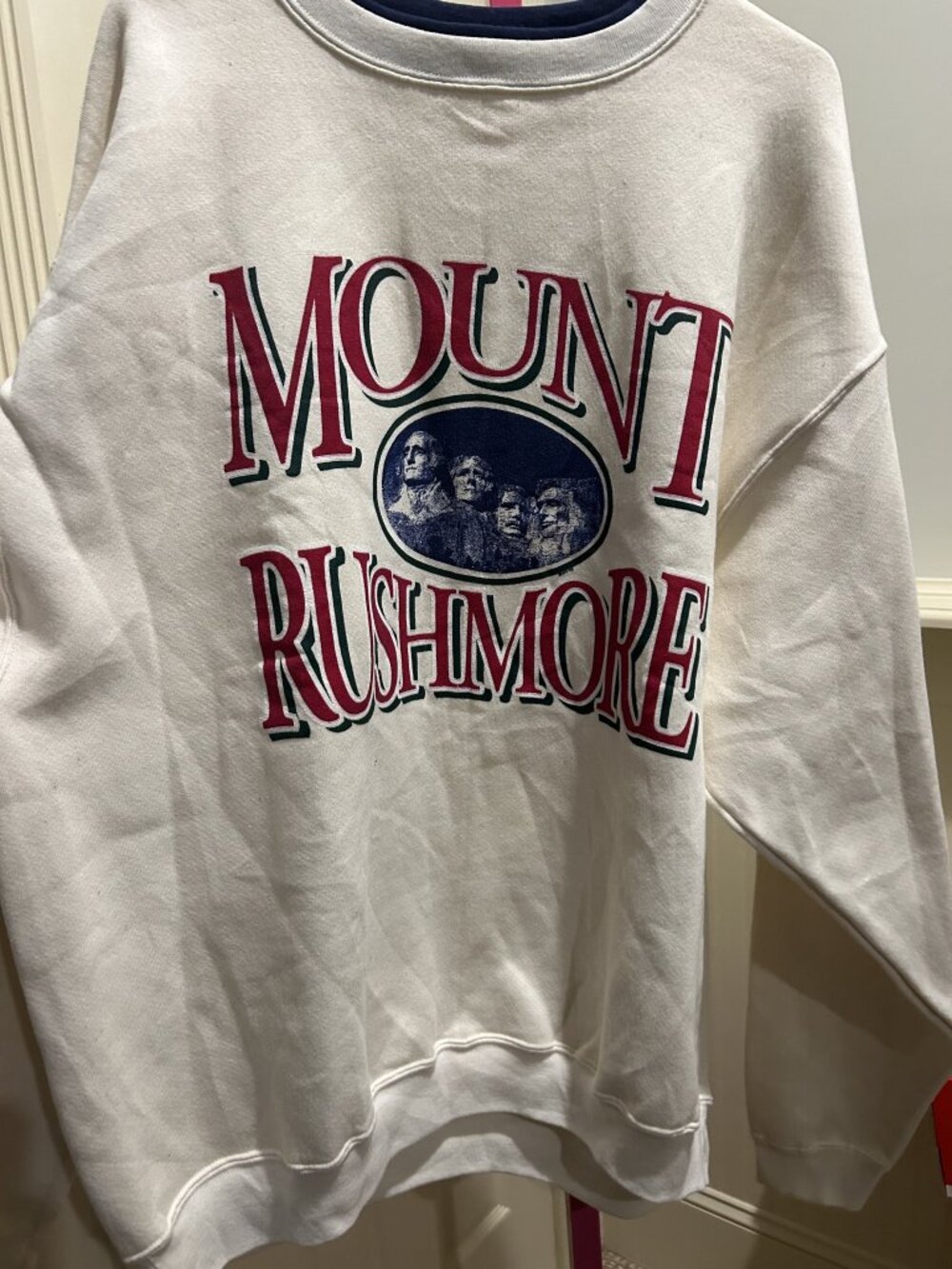 Alore Mount Rushmore Cream Graphic Crewneck Sweatshirt XXL